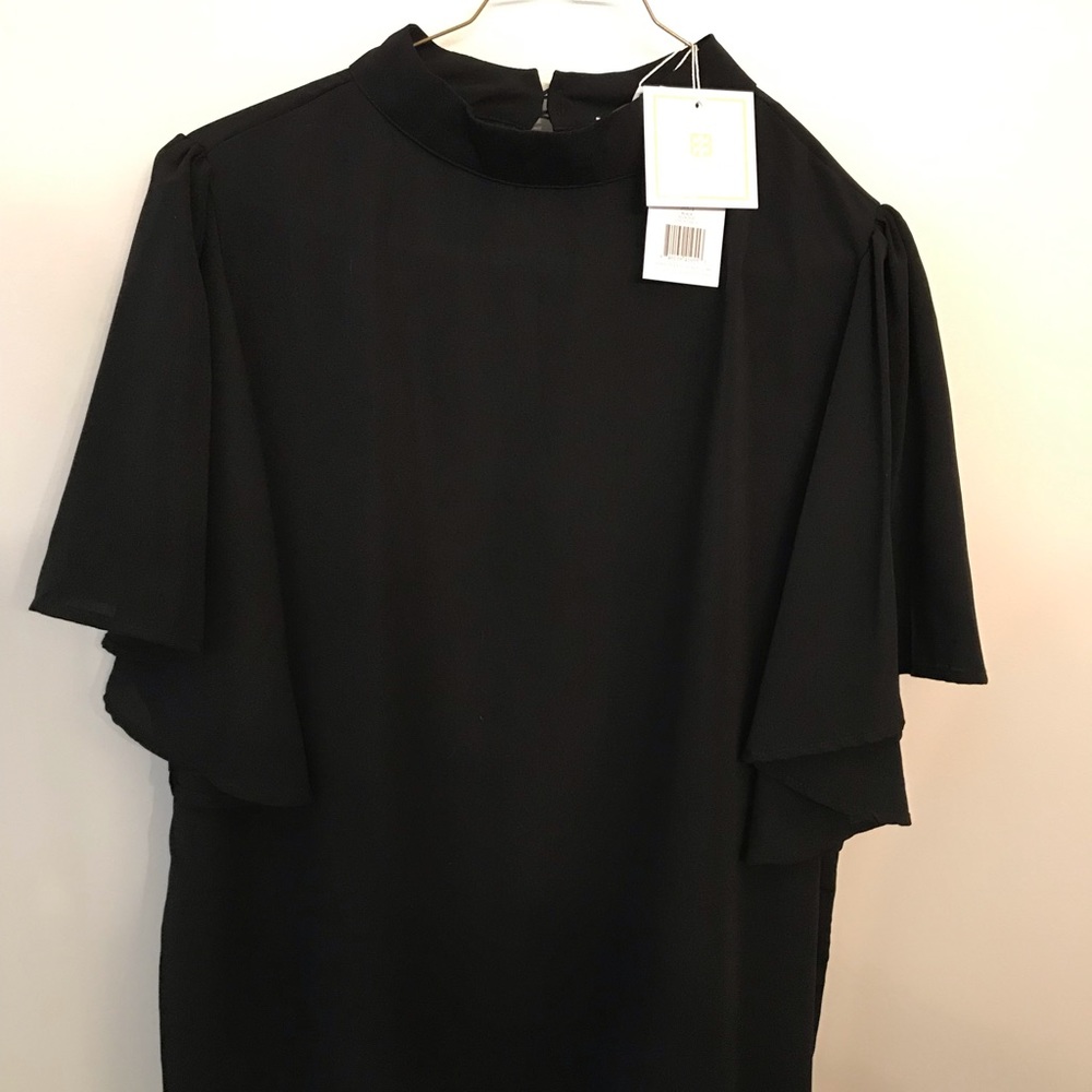 Blouse with ruffle sleeves